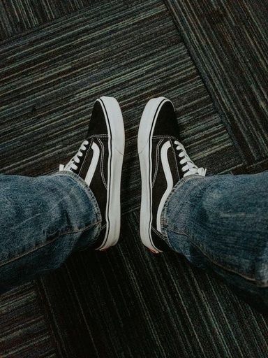 Canvas shoe